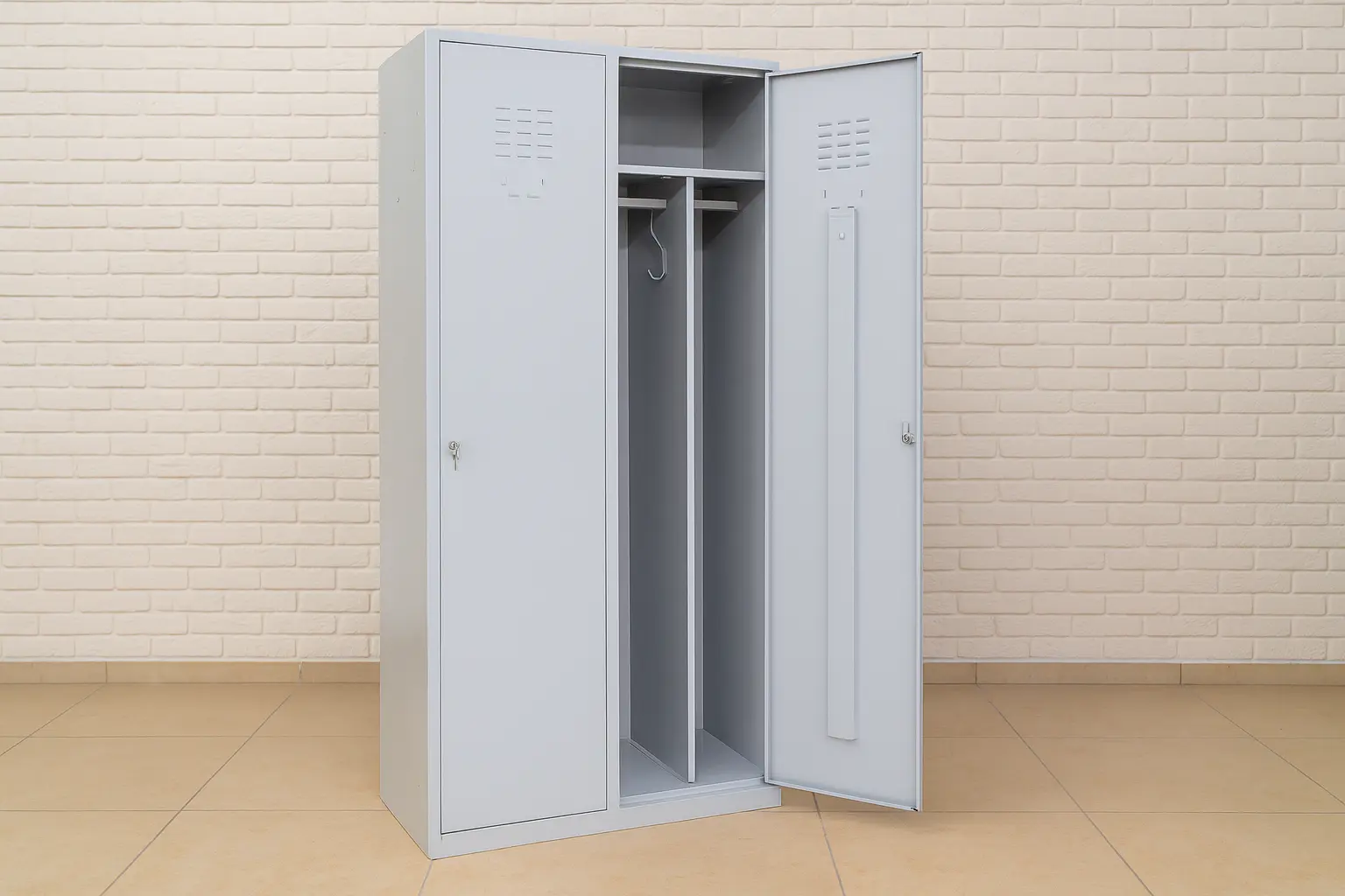 Vestiarul metalic